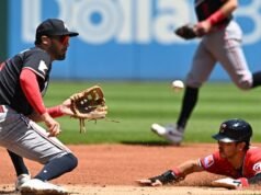 Os Twins marcam duas vezes no 12º para vencer os Guardiões.