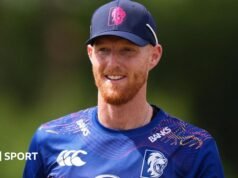 Ben Stokes: O ex-capitão da Inglaterra marcou um século em seu retorno a Durham depois de vencer a Copa ODI