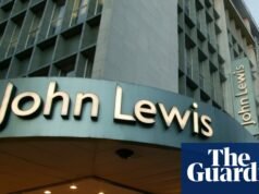Centenas de empregos em risco enquanto John Lewis anuncia fechamento de serviços nas lojas | John Lewis