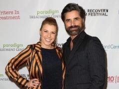 Jodie Sweeting e John Stamos, do Full House, se unem por causa da sobriedade e do vício
