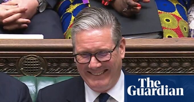 Keir Starmer se despede dos parlamentares em seus PMQs finais – vídeo