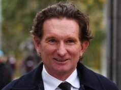 James Hird conhece o clube Essendon sobre trabalho de treinador; Billy Frampton, do Collingwood, teve sua penalidade de tackle anulada
