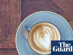 Primeiro litro de £ 10, agora £ 6,50 flat white: indústria cafeeira enfrenta pressões inflacionárias | Café