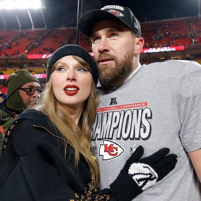 Por que os fãs de Taylor Swift e Travis Kelce acreditam que têm um cachorro