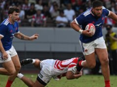 A França venceu o Campeonato das Nações pela segunda vez, derrotando o Japão por 42-15.