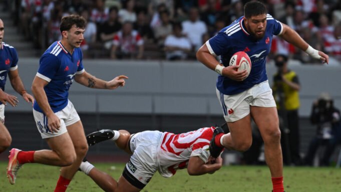 A França venceu o Campeonato das Nações pela segunda vez, derrotando o Japão por 42-15.