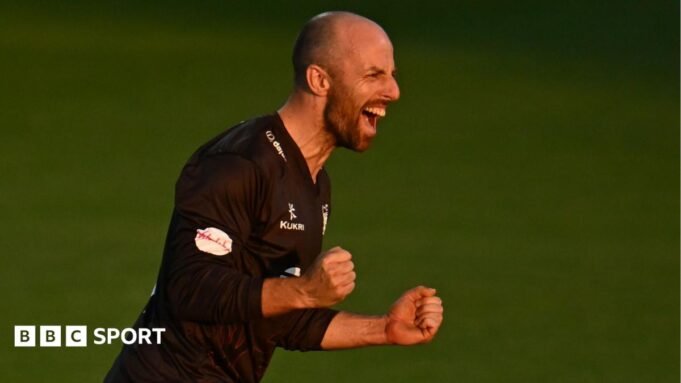 T20 Blast: Yorkshire nas quartas de final enquanto Hampshire garante empate em casa