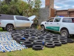 A Gendarmaria Nacional apreendeu borracha e cocaína em General San Martin
