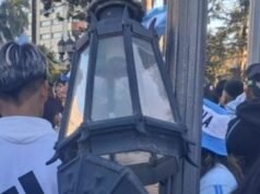 Vandalismo na Plaza Belgrano durante as festividades em San Salvador de Jojo