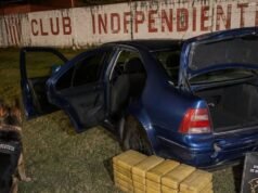Descobriram 27 quilos de cocaína em um veículo abandonado em Hipólito Yriguin.