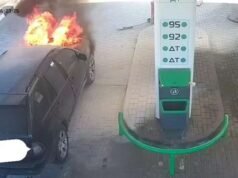 Motorista registra carro pegando fogo em posto de gasolina na Bielo-Rússia