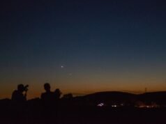 Antes do amanhecer de 11 de julho, a Lua, Marte e as Plêiades formam uma formação espetacular. Veja como assistir