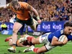 Por 40 minutos, os Wallabies foram os campeões mundiais. Então a realidade se instalou