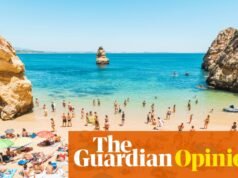 Combatê-los pelas praias: o verdadeiro vilão do turismo excessivo europeu são os grandes negócios | Adão Almeida