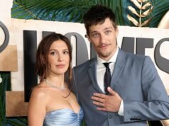 Millie Bobby Brown, filha de Jake Bongiovi, tem cabelo grande