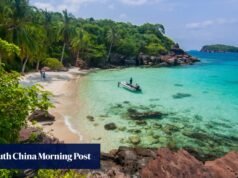 15 turistas indianos morreram quando a lancha de turistas vietnamitas capotou.