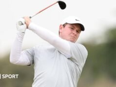 Aberto da Escócia: Bob McIntyre e Matt Fitzpatrick assumem a liderança após atraso na terceira rodada