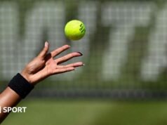 A WTA exige que os tenistas sejam submetidos a um teste genético de sexo.