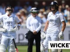 Inglaterra x Índia, segundo dia: Heather Knight e Maya Bouchier partem mais cedo para deixar a Inglaterra 32-3