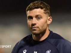 Leigh Halfpenny se compromete com futuro treinador em Cardiff