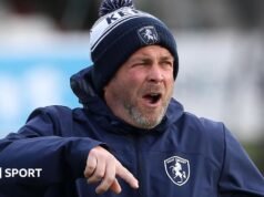 Matt Walker: Sussex nomeia novo treinador para substituir Paul Farbrace