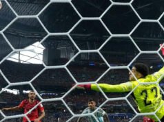 ‘Sofrendo injustiça’: técnico egípcio critica árbitro pela eliminação da Argentina na Copa do Mundo