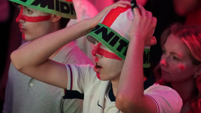 ‘Se você não sofre, não é a Argentina’: torcedores reagem à dramática semifinal ‘Se você não sofre, não é a Argentina’: torcedores reagem à dramática semifinal