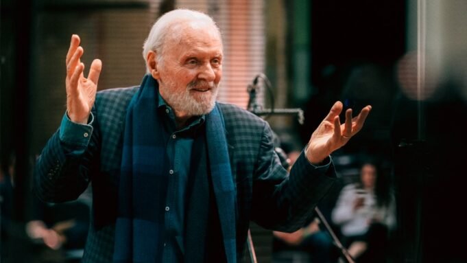 Anthony Hopkins assina com a Decca Classics Anthony Hopkins assina com a Decca Classics