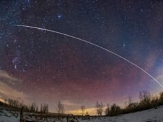 Um ‘anel de Saturno’ artificial de satélites poderá em breve preencher o céu, alertam astrônomos