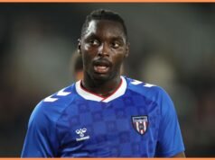 A seleção turca está se aproximando do indesejado jogador de 22 anos da Premier League