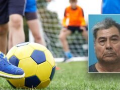 Franklin, técnico de futebol do Tennessee, condenado a 30 anos de prisão por abuso infantil