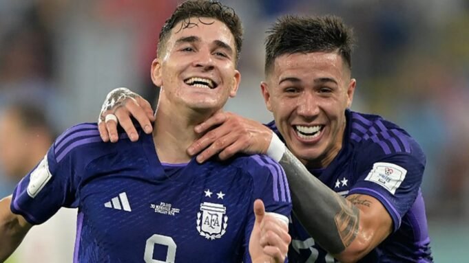 As atuações de Enzo Fernandez e Julian Alvarez os ajudaram a vencer a Inglaterra. As atuações de Enzo Fernandez e Julian Alvarez os ajudaram a vencer a Inglaterra.
