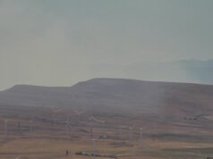 Crawford Oaks Fire: Evacs rebaixados para o nível 1-2; SR 14 reabre no condado de Klickitat.