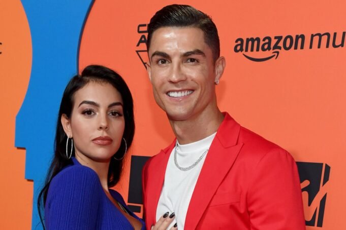 Sobre a noiva de Cristiano Ronaldo, Georgina Rodriguez