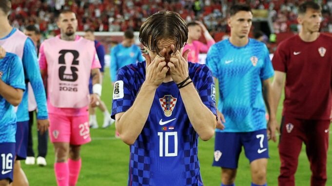 VAR derruba gol da Croácia Enquanto isso, Portugal se classificou para a fase eliminatória da Copa do Mundo. VAR derruba gol da Croácia Enquanto isso, Portugal se classificou para a fase eliminatória da Copa do Mundo.