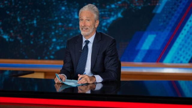 DESK_S31E089_072026_MW_0003-1.jpg