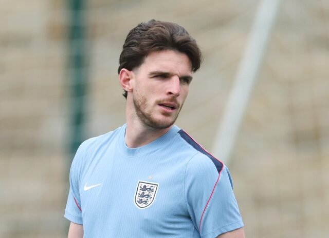 Declan-Rice-in-England-training.jpg