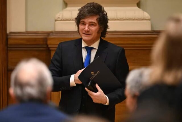 Ficha-Limpia-Gobierno-nacional-Camara-de-Diputados-Reforma-Electoral-Javier-Milei-220426.jpeg
