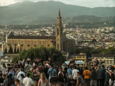 À frente: os acontecimentos de Florença em setembro