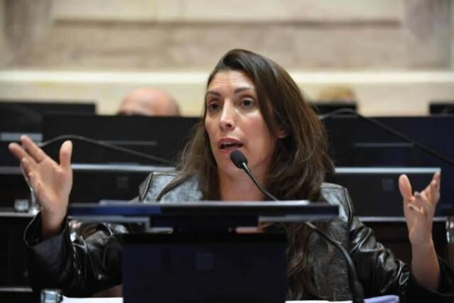 Florencia-Lopez.jpg