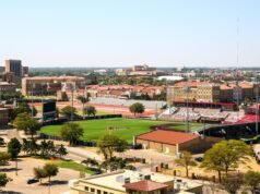 Aqui está o que a liderança da Texas Tech está sendo processada por censura