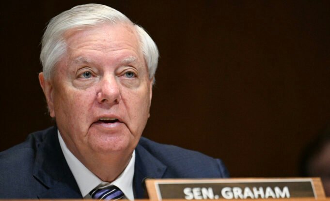 Lindsay Graham está morta, o mundo não é de todo ruim Lindsay Graham está morta, o mundo não é de todo ruim