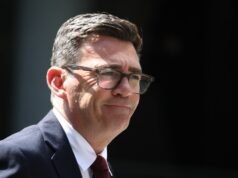 Andy Burnham substitui Keir Starmer como primeiro-ministro do Reino Unido