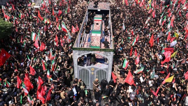 Iran-Ayatollah-Ali-Khamenei-funeral-006.jpg