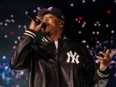 Jay-Z canta “Reasonable Doubt” com Nas e Beyoncé no Yankee Stadium