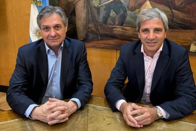 Jose-Luis-Daza-y-Luis-Caputo.jpg