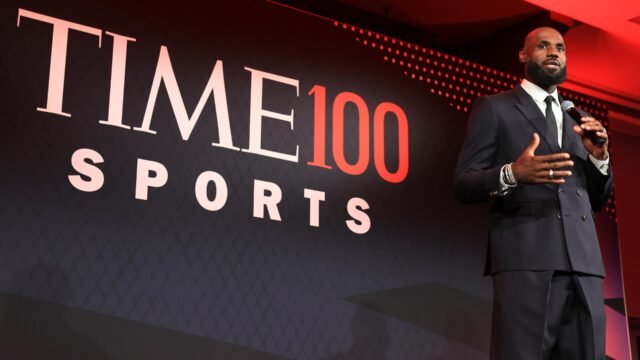 LeBron_Sports_Gala_Toast.jpg