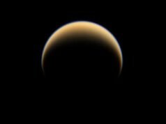 Cientistas descobrem molécula misteriosa em Plutão e na lua de Saturno, Titã: ‘Não podemos dizer o que é’