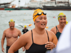 A nadadora da Maratona Tean, Maya Merhige, tenta