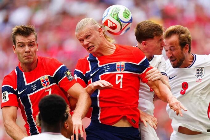Jude Bellingham, da Inglaterra, marca novamente na prorrogação e a Noruega é eliminada das semifinais da Copa do Mundo